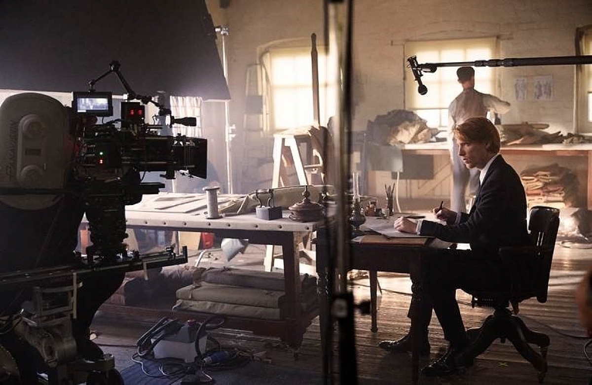 The tale of thomas burberry 1