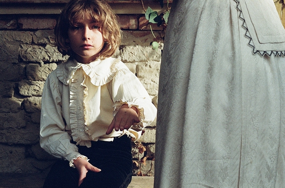 The childhood of a leader 6