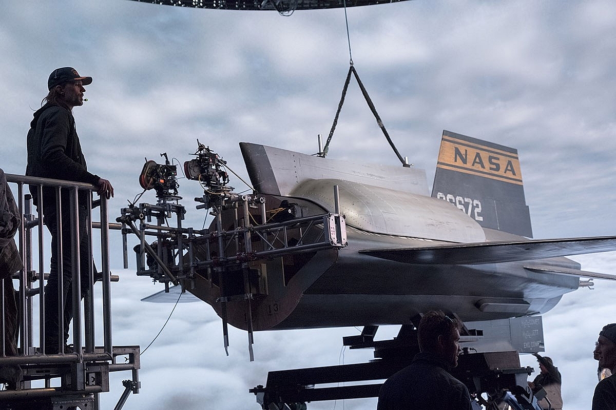 First Man still 2493 D059 00030