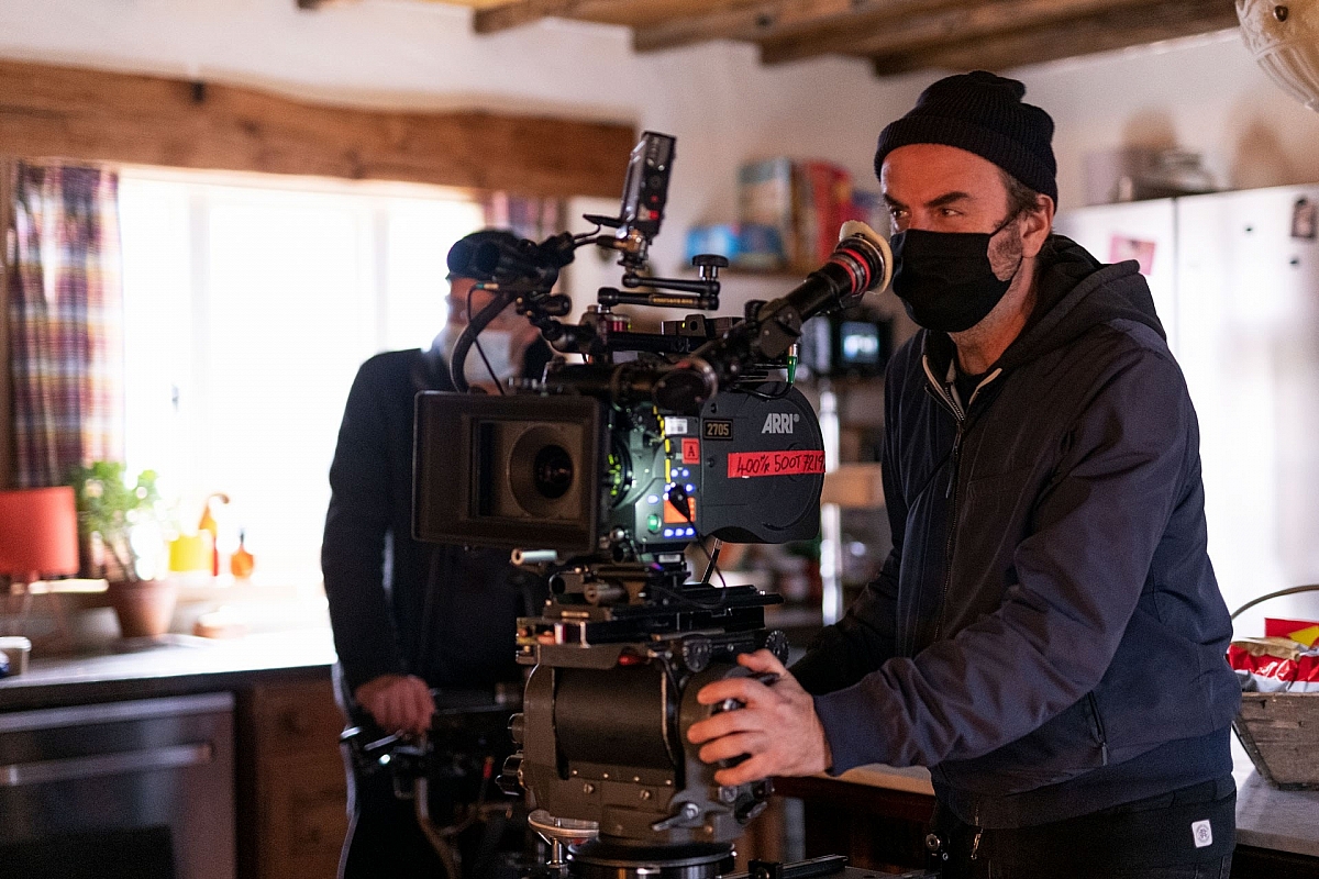 Master of None 548 R