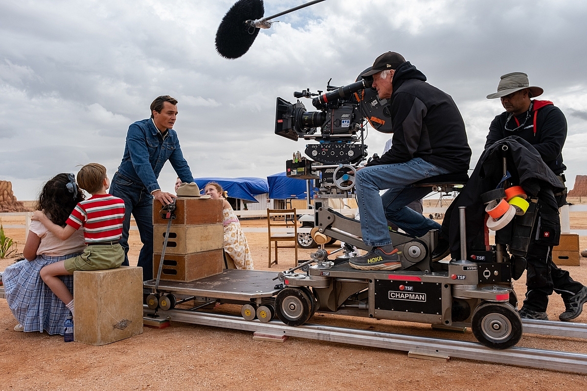 Asteroid city behind the scenes 6