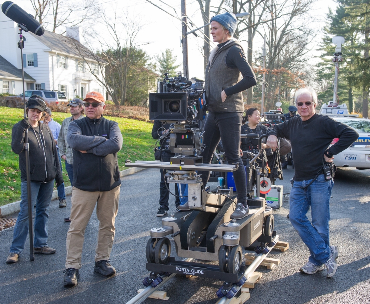 Girl on the Train D023