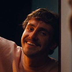 All of us strangers 0900