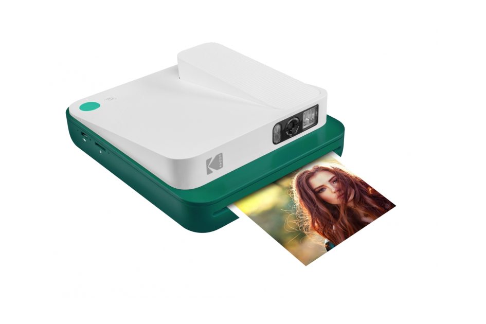 Kodak Smile+ Fotocamera E Stampante 2-in-1, Blu, 10MP, Con Filtro Rotante, Stampa Senza Inchiostro Su Carta Zink Adesiva, Pacchetto Con Custodia E Carta 20pz