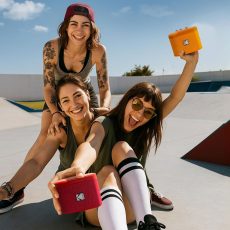 Sounbrix wireless speaker lifestyle 1