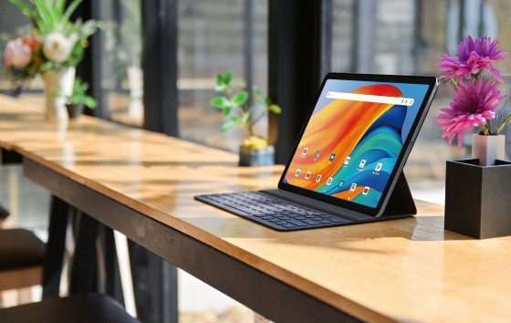 Kodak tablet k10 lifestyle 2