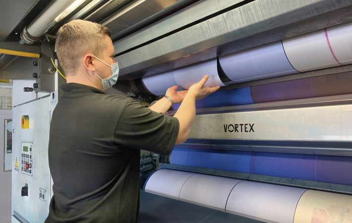 Dewezet sonora xtra plates on press