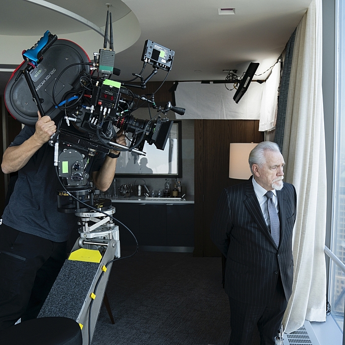 Succession BTS 0051