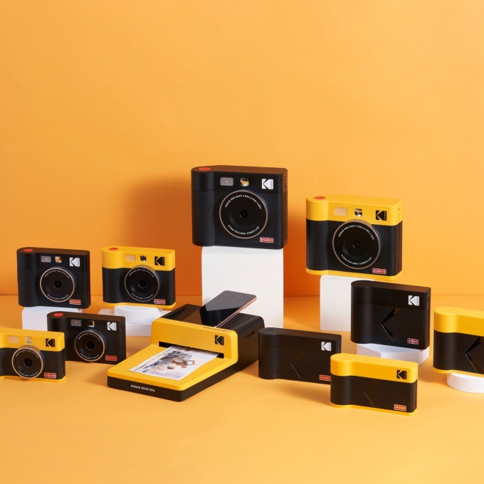 Prinics era instant print cameras
