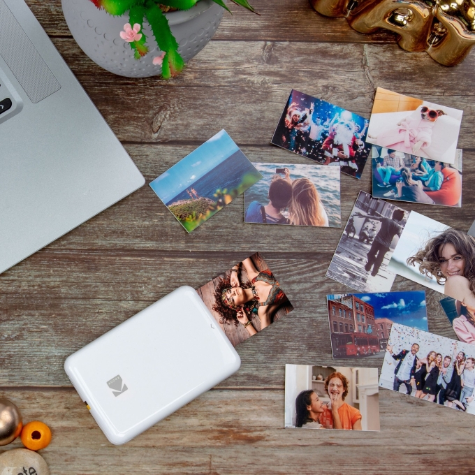 Step mobile photo printer 25 prints